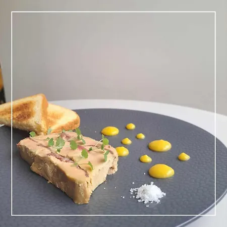 Le Regina Restaurant Hotell 3*