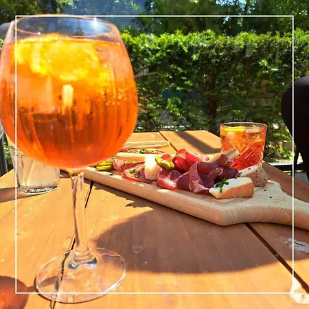 Le Regina Restaurant 3* آرديلوت-بلاج