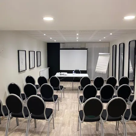 Le Regina Restaurant 3* 하르델로 플라주