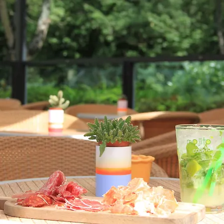 Le Regina Restaurant 하르델로 플라주